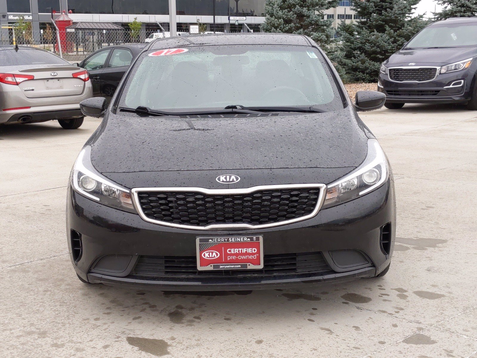 Pre-Owned 2017 Kia Forte LX FWD 4dr Car